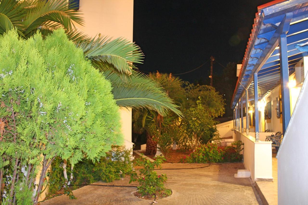 Theofilos Appartements Livadi  Luaran gambar