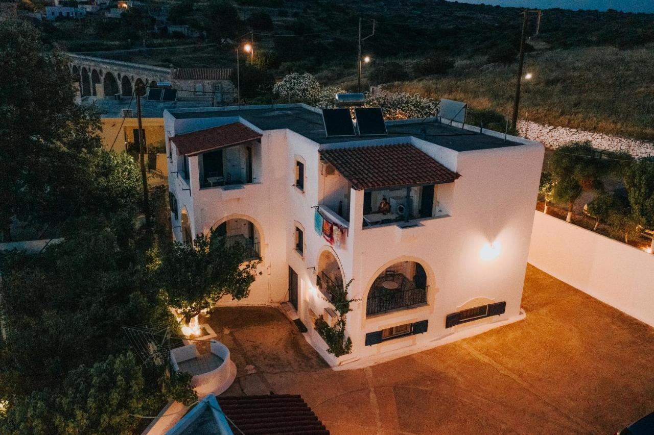 Theofilos Appartements Livadi  Luaran gambar