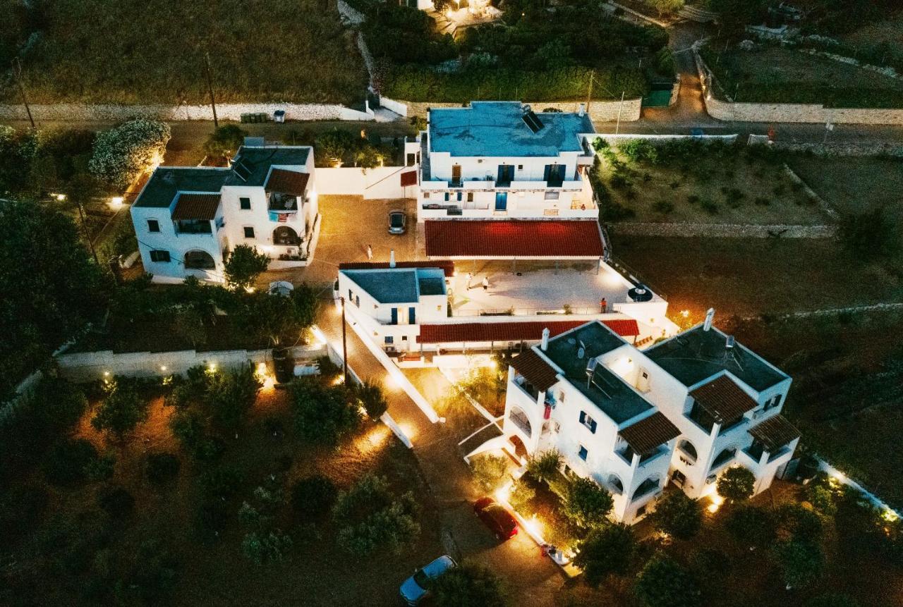 Theofilos Appartements Livadi  Luaran gambar