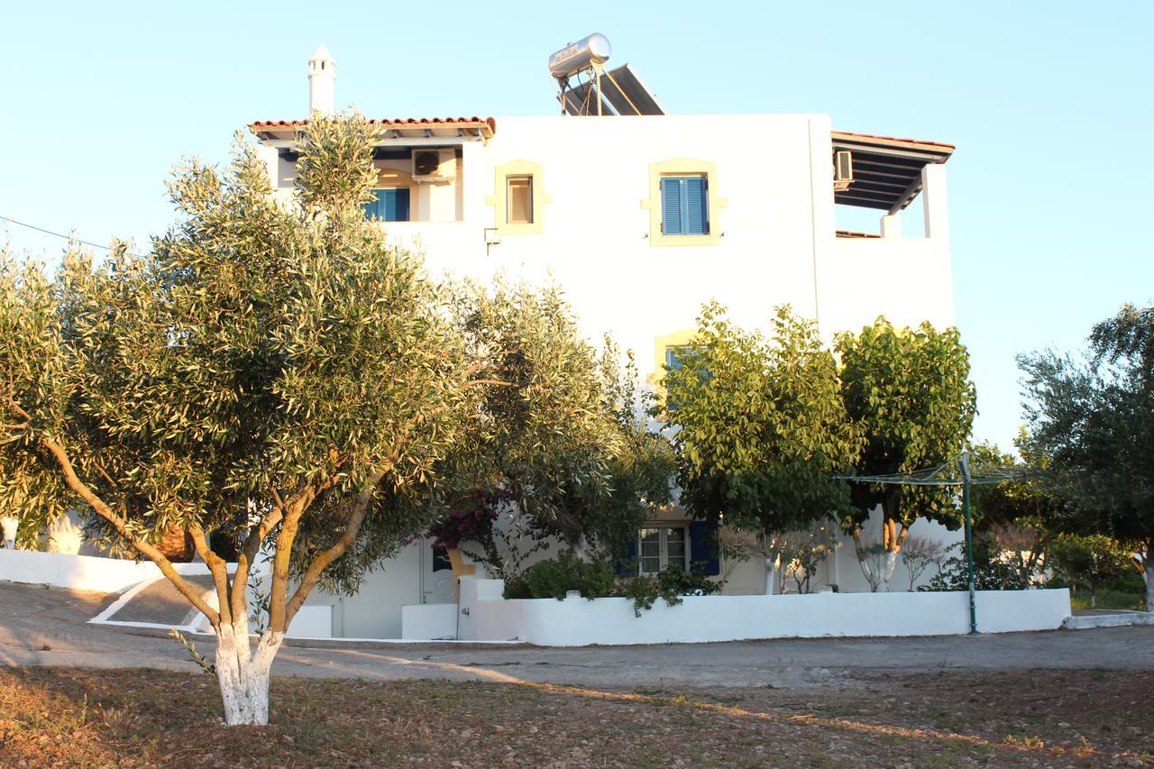 Theofilos Appartements Livadi  Luaran gambar