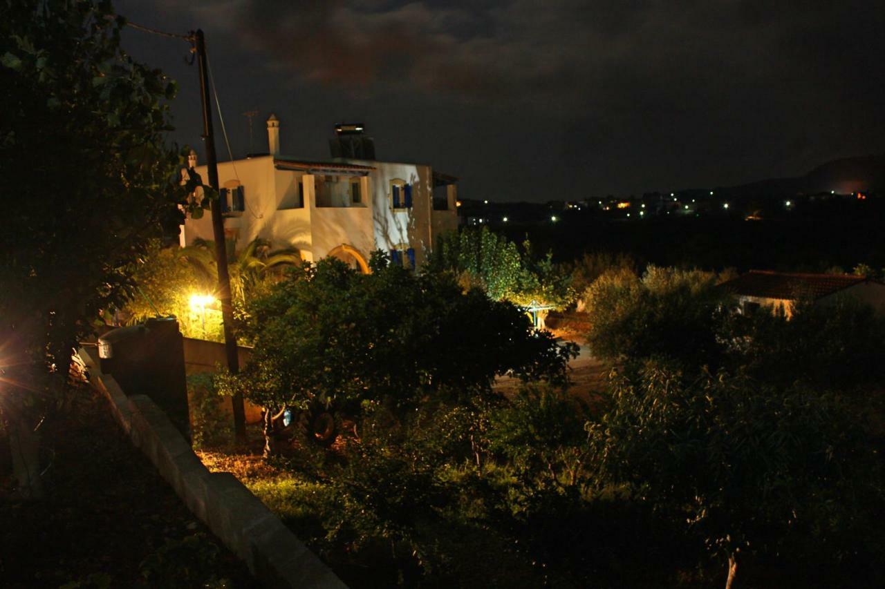 Theofilos Appartements Livadi  Luaran gambar