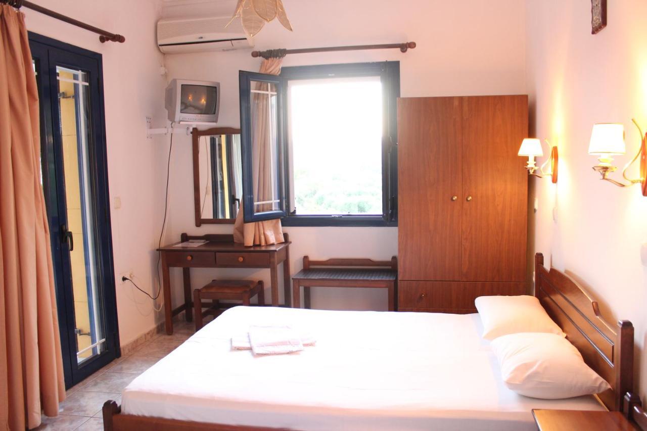 Theofilos Appartements Livadi  Luaran gambar